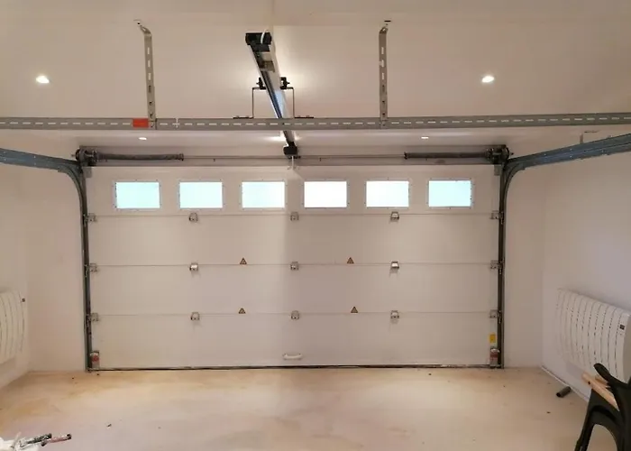 Maison De Village * Abbecourt (Oise)